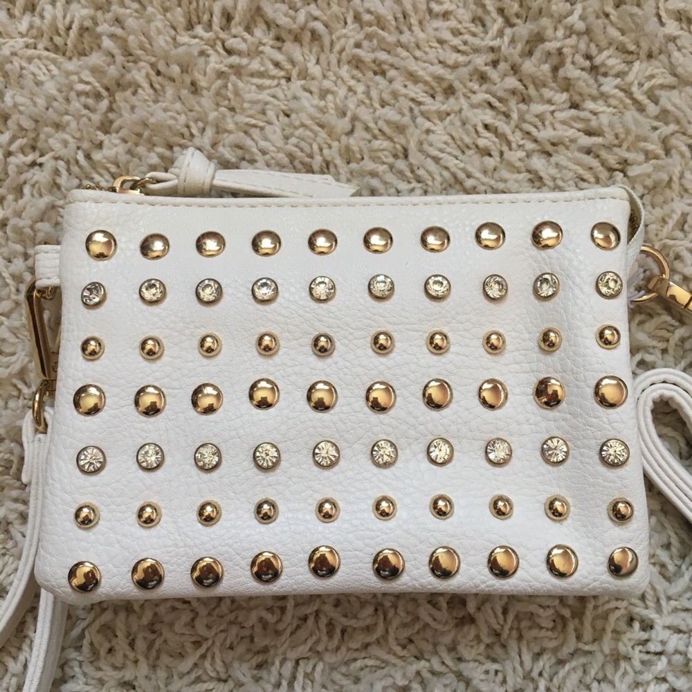 WHITE CROSSBODY